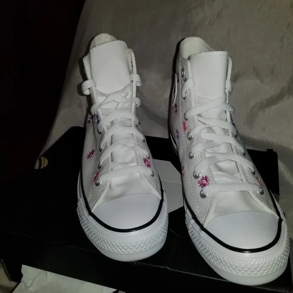Converse CTAS Hi Kid 6 White Jellyfish Jitter Floral Embroidered A11781F